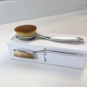 Artis Oval Makeup Brush